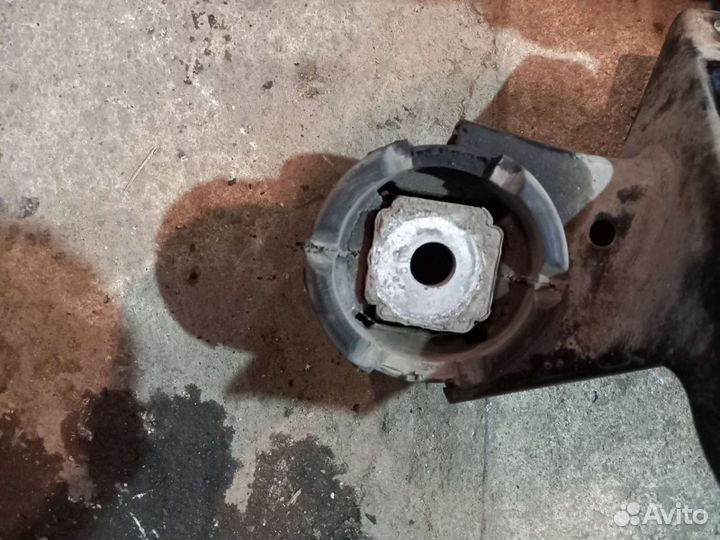 Подрамник задний BMW X5 E70