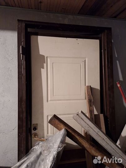 Дверь железная с рамкой