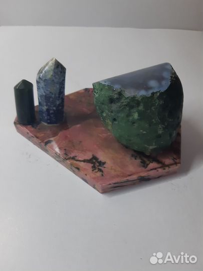 Сувенир из камня (родонит, нефрит, чароит агат)