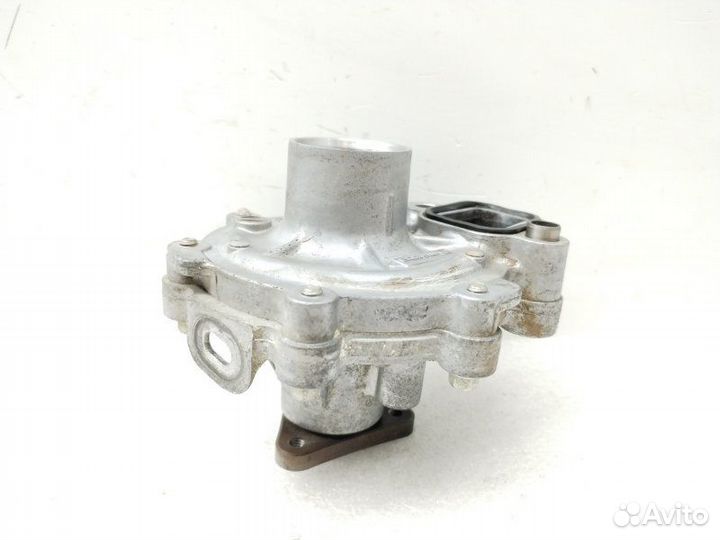 Помпа Mazda 3