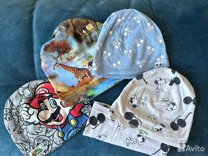 Шапки бини H&M микки,Снуппи