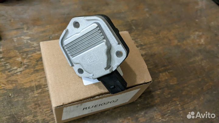 Стартер, замок зажигания, датчик масла