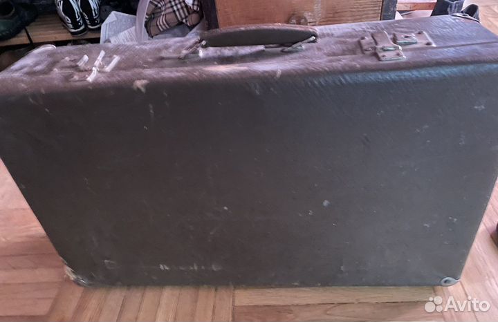 Ретро чемодан винтаж