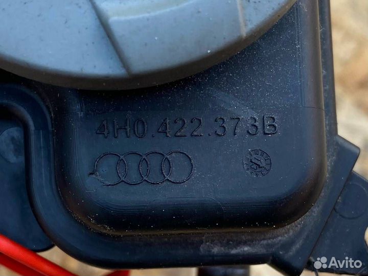 Бачок гидроусилителя Audi A8 D4 2012 4H0422373B