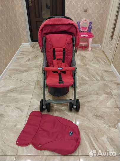 Прогулочная коляска chicco