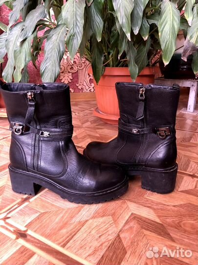 Ботинки женские