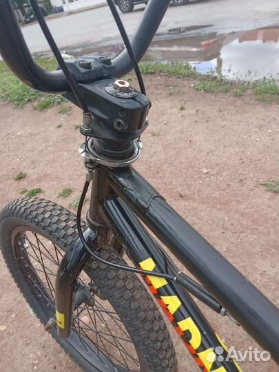 Трюковой велосипед bmx