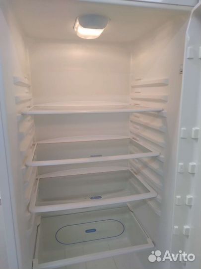 Холодильник whirlpool