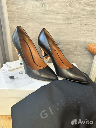 Туфли Givenchy 36р