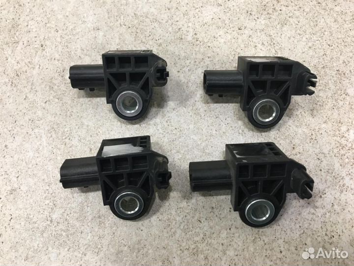 Датчик бокового удара Infiniti QX50 J55 P71A