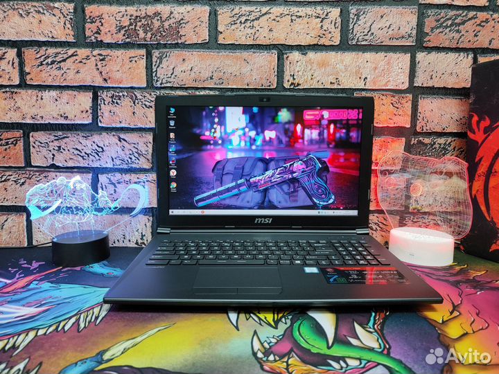 Игровой ноутбук MSI i5-7Gen GTX 1050, 16 озу SSD