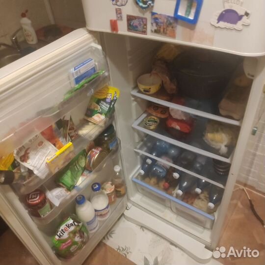 Холодильник indesit