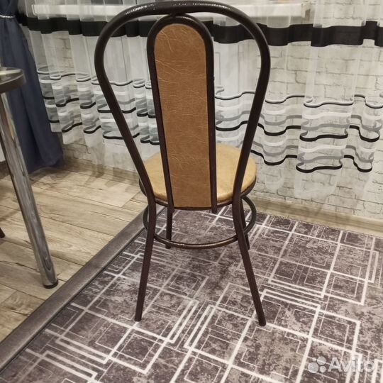 Кухонные стулья бу 4 шт