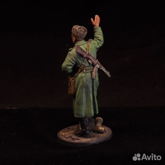 Оловянный солдатик в росписи