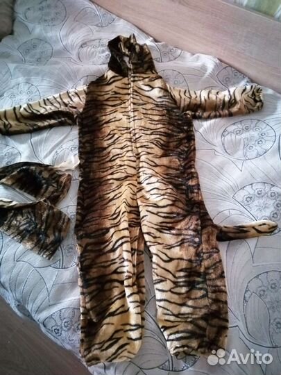 Карнавальные костюм тигр