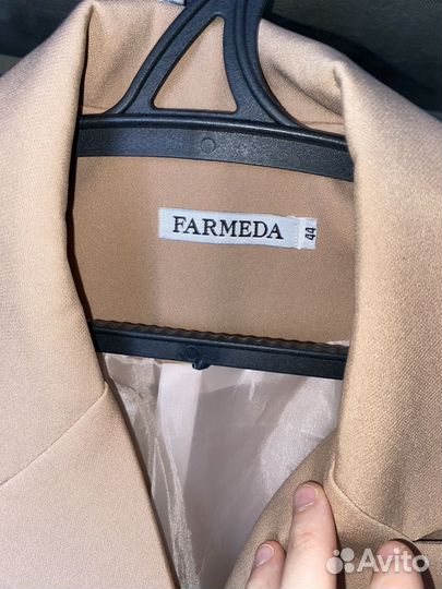 Пиджак бежевый 44