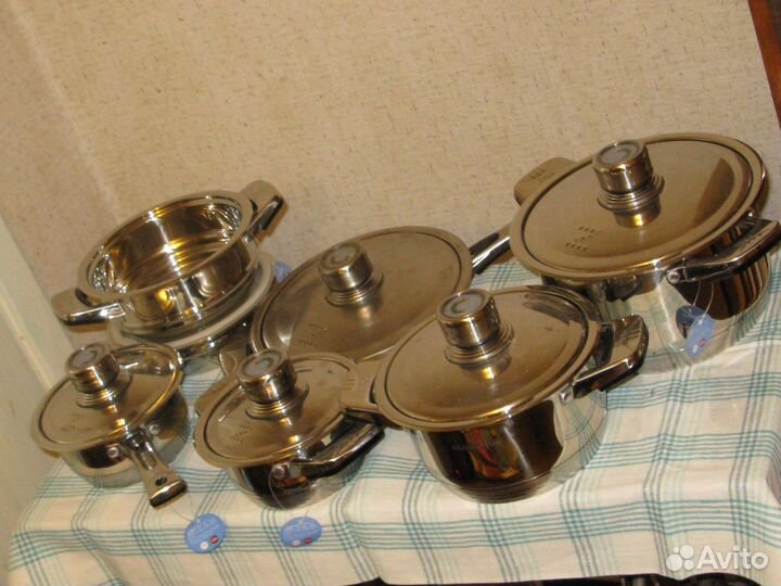 Набор посуды из нержавеющей стали