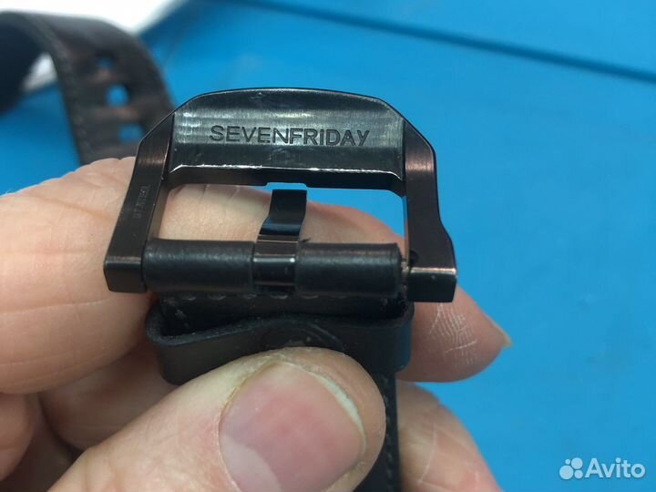 Sevenfriday SF-V3/01