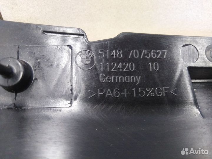 Накладка (кузов внутри) X1 E84 2009