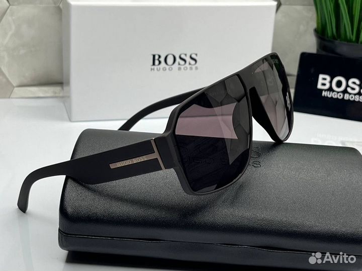 Солнцезащитные очки мужские hugo boss