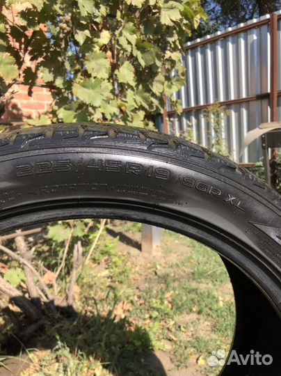 Nokian Tyres Hakkapeliitta R2 225/45 R19 19R