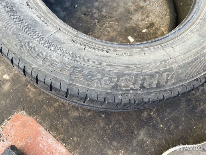 Bridgestone TS-02 195/65 R15
