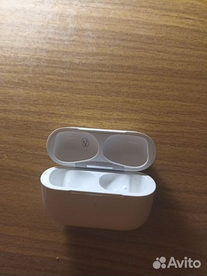 Беспроводные наушники apple airpods