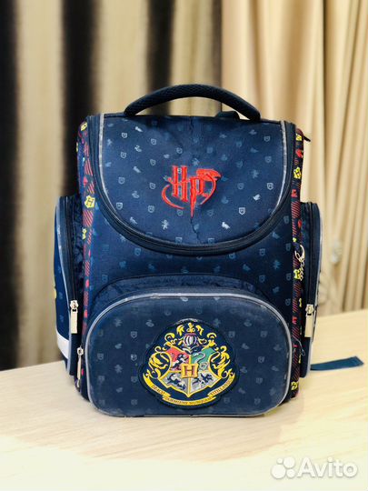 Рюкзак школьный