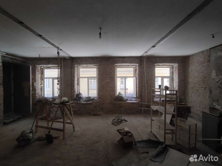 Демонтаж плитки, штукатурка