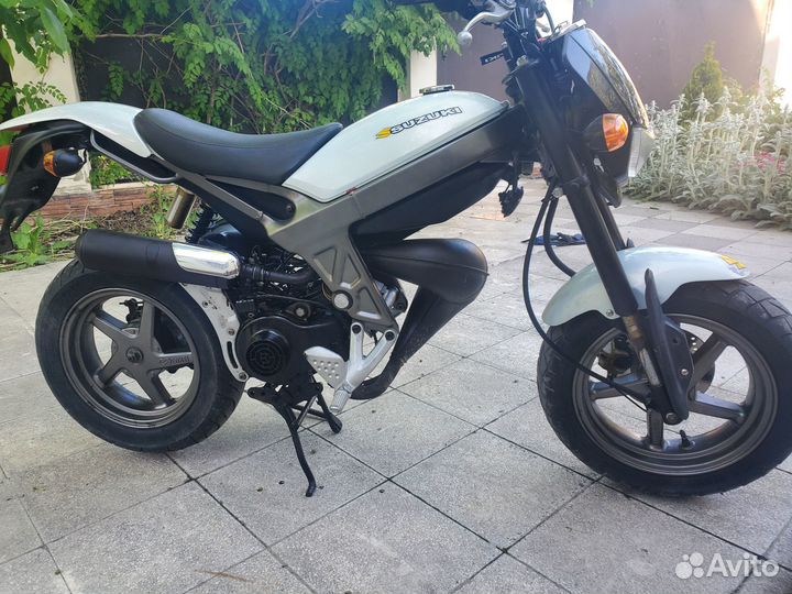 Suzuki Street Magic