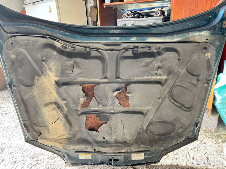 Капот Honda torneo