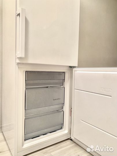 Холодильник Gorenje NRK 6201 MW