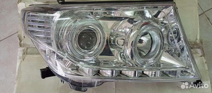 Фары Land Cruiser 200