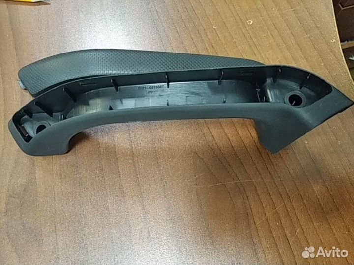 Ручка двери нивы внутренняя левая