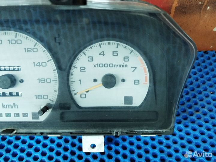 Панель приборов Mitsubishi RVR, chariot 1994