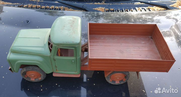 Грузовик Уралец - игрушка, машинка