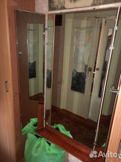 Зеркало от трюмо