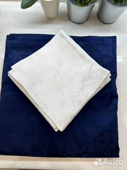 Скатерть новая праздничная 300х140 и 12 салфеток