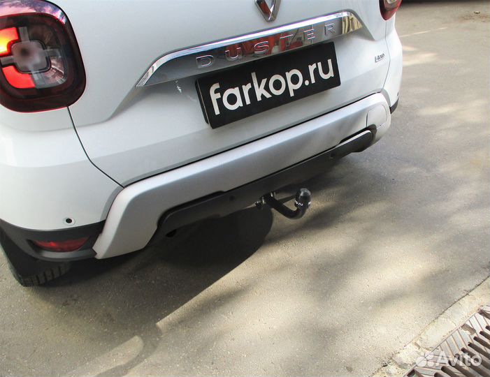 Фаркоп на Renault Duster
