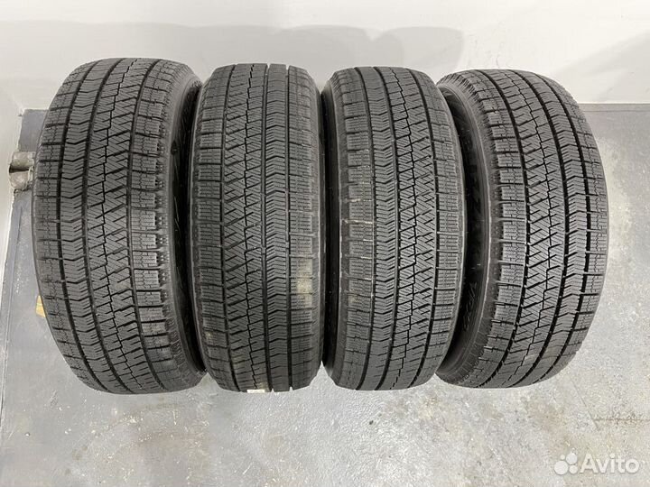 Bridgestone Blizzak VRX2 185/60 R15