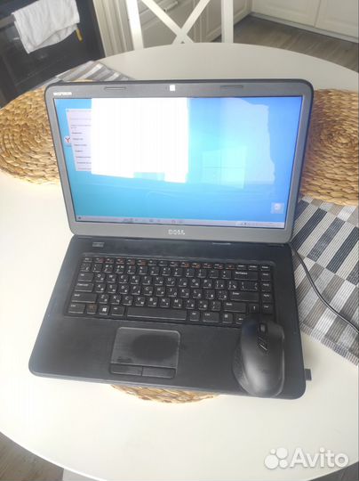 Ноутбук dell Inspiron 3520