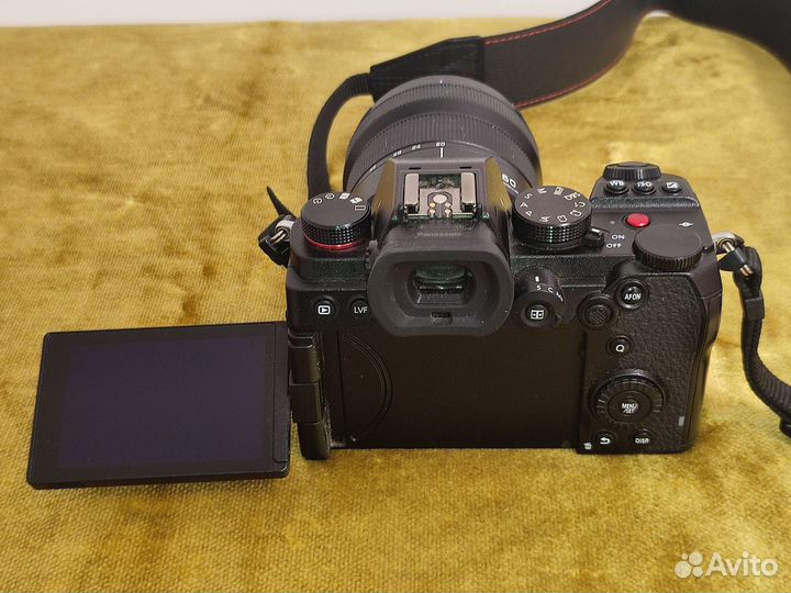 Беззеркальная камера Panasonic DC-S5 Kit 20-60mm