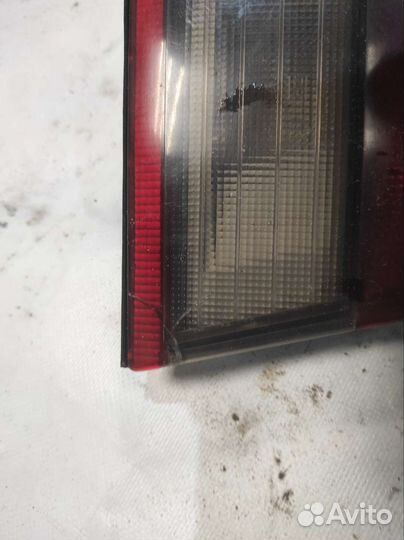 Фонарь задний левый внутренний toyota corona T190