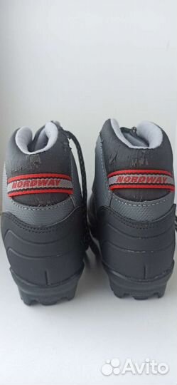 Лыжные ботинки детские 34 размер