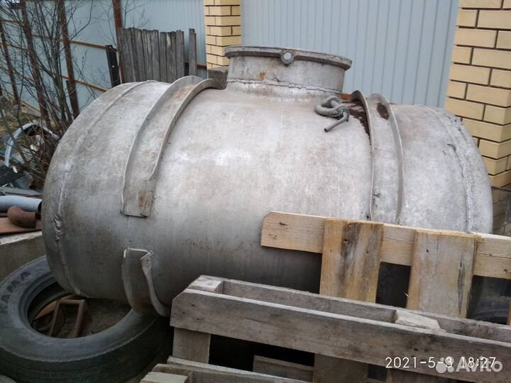 Емкость алюминиевая