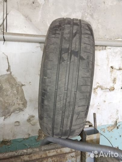 Goodyear EfficientGrip 185/65 R15 88T