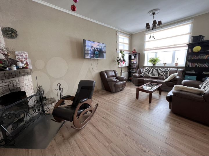 Коттедж 900 м² на участке 100 сот.