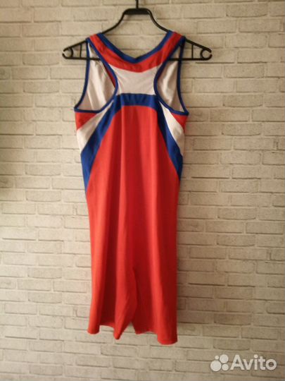 Костюм для спортивной атлетики