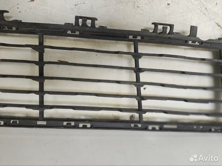 Решетка бампера Bmw X1 F48 2015