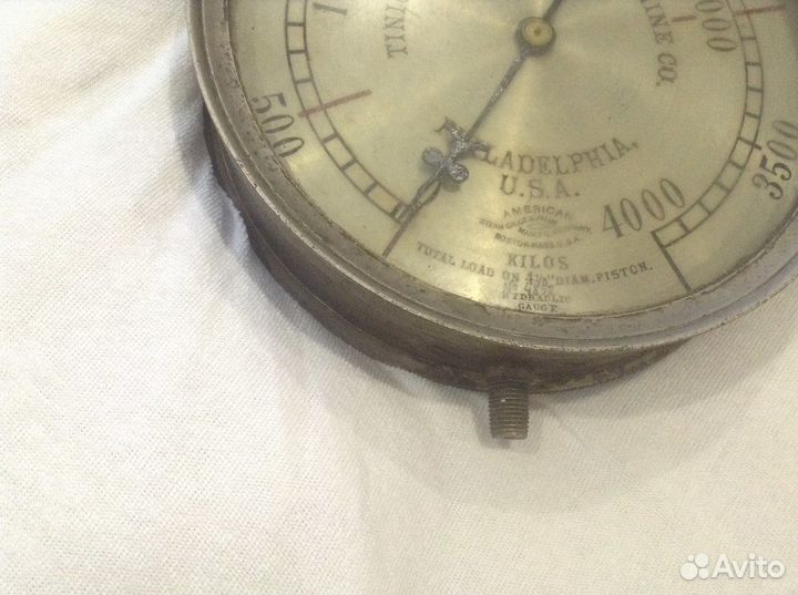 Раритетный американский гидравлический манометр